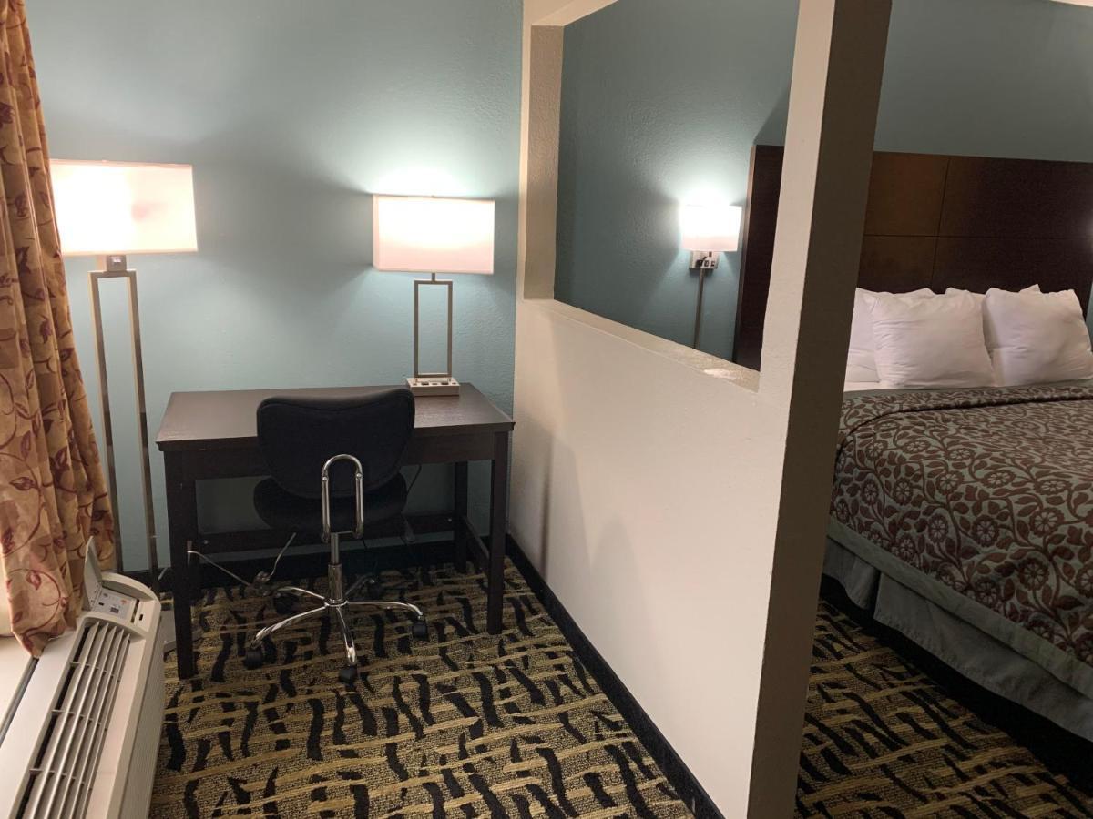 Days Inn & Suites By Wyndham Collierville Germantown Area Exterior foto